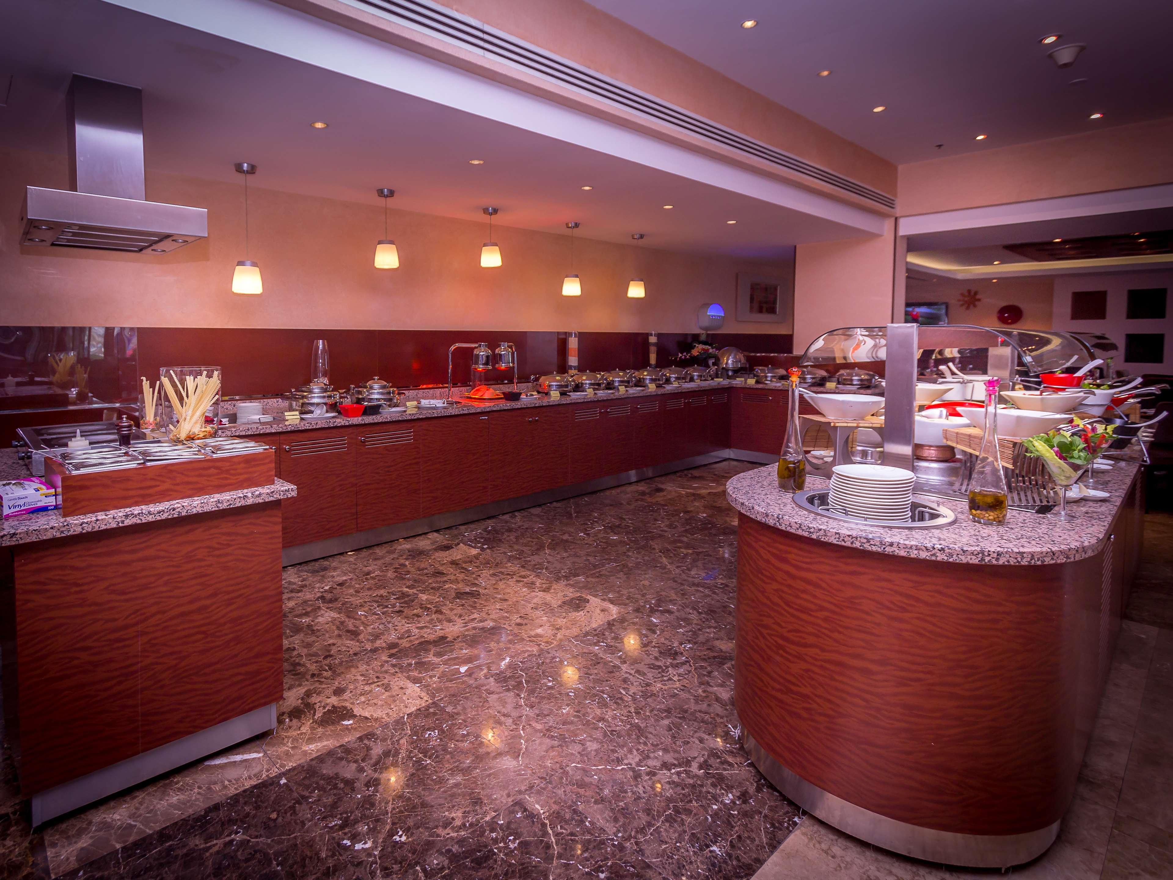 City Center Hotel Манама Экстерьер фото